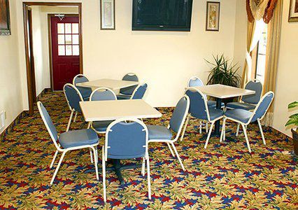 Econo Lodge *